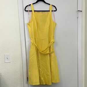 Gal Meets Glam Yellow Square-Neck Midi Dress